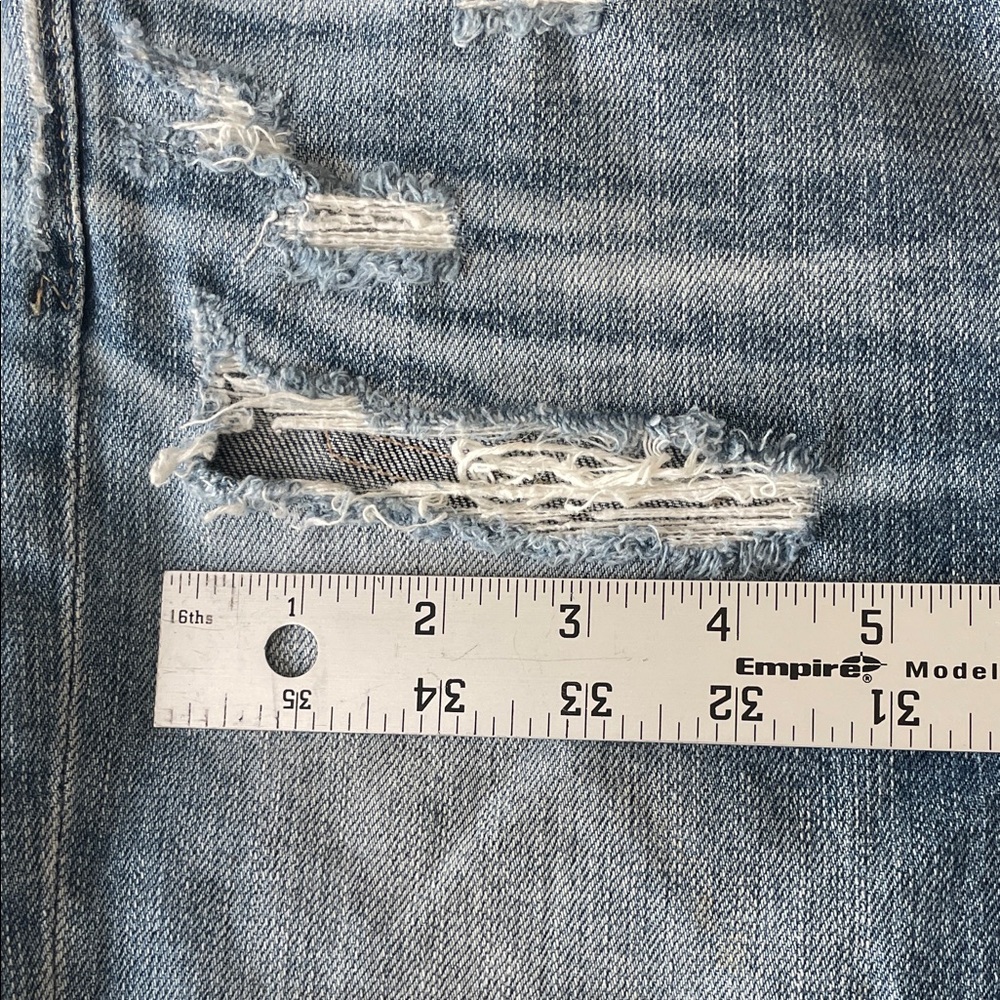 AG Adriano Goldschmied “The Nikki Short” relaxed skinny short 24 - Picture 9 of 11